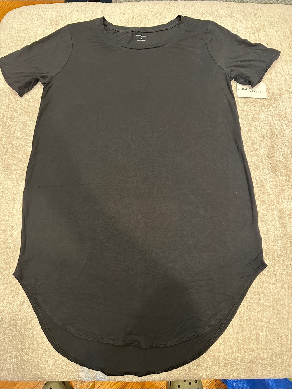 Black Curved-Hem Short Sleeve Tee/ dress